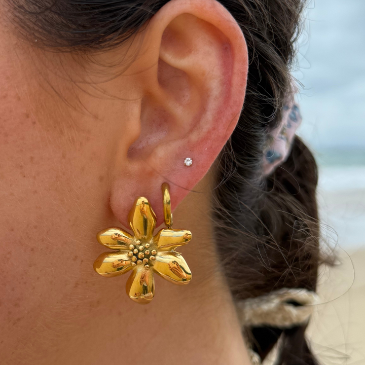 Cala Bloom Earrings