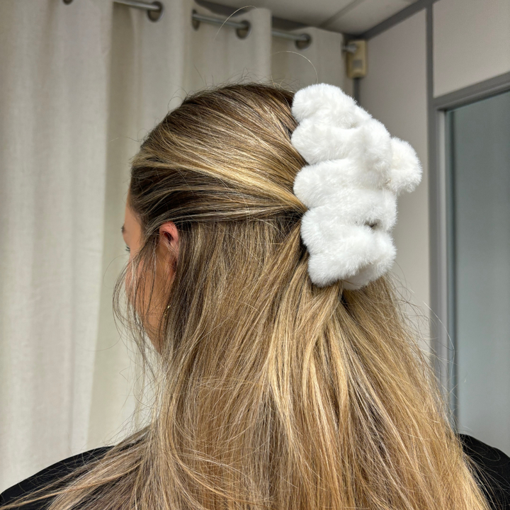 Squiggle Faux Fur Claw Clip - White