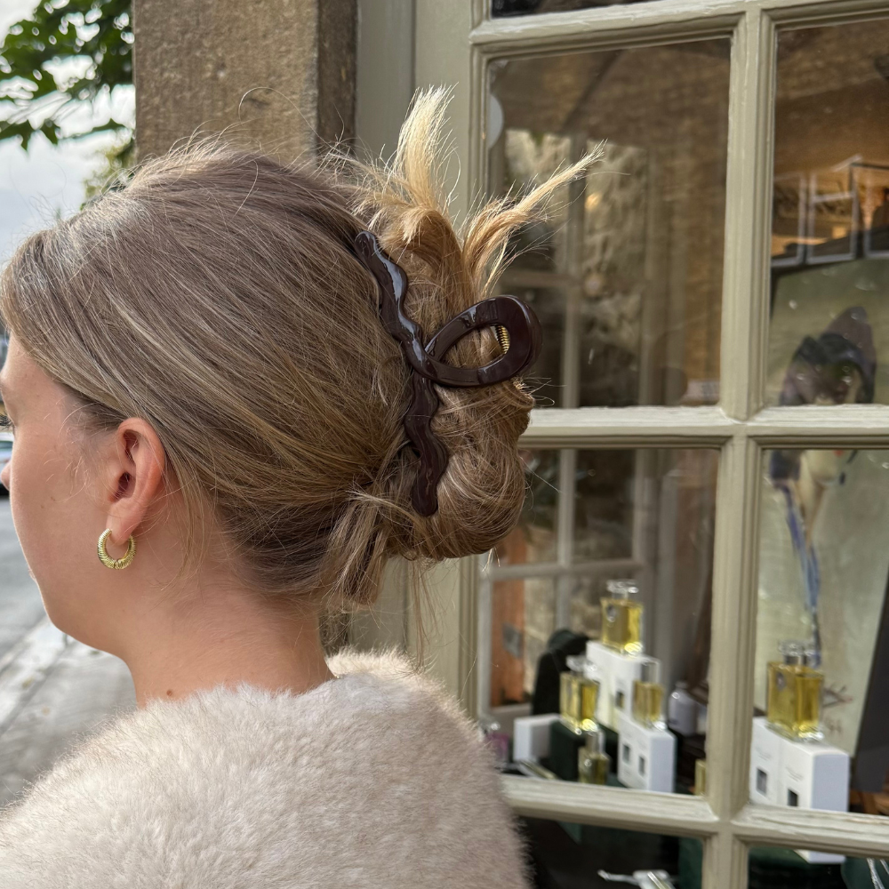 Wavy Claw Clip - Chocolate