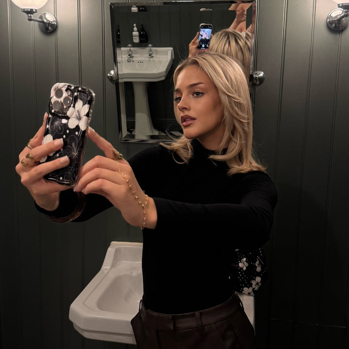 Wavy Phone Case - Mono Flora