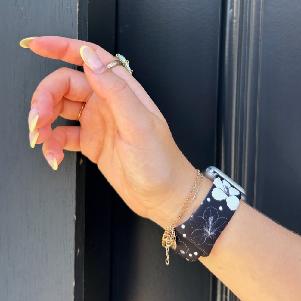 Mono Flora Apple Watch Strap