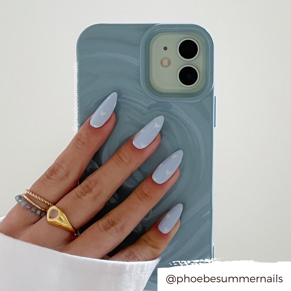 nails matching phone case
