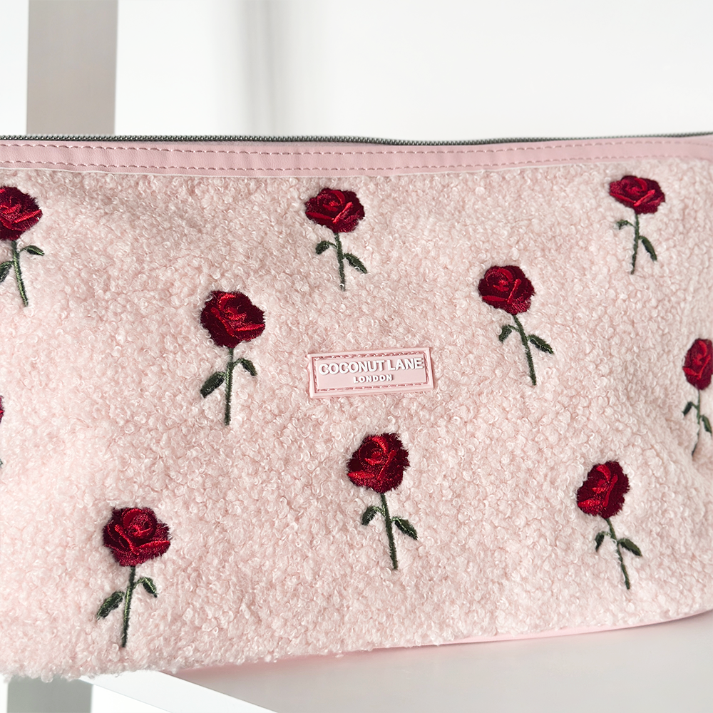 Magic Lifestyle Pouch - Embroidered Roses Teddy