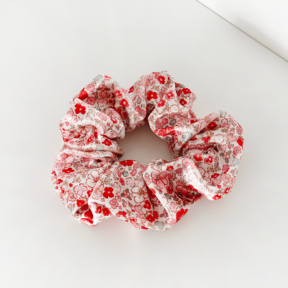 Chrismas Flowers Scrunchie