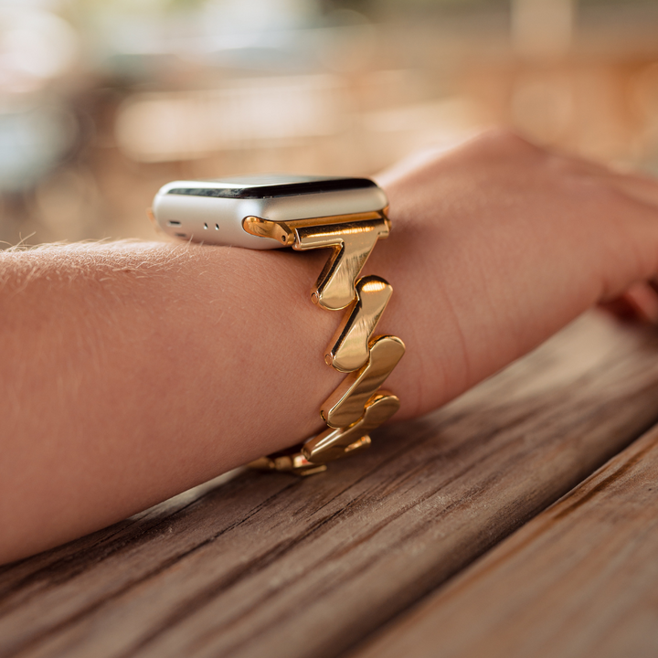 Get Wavy Apple Watch Strap - Gold