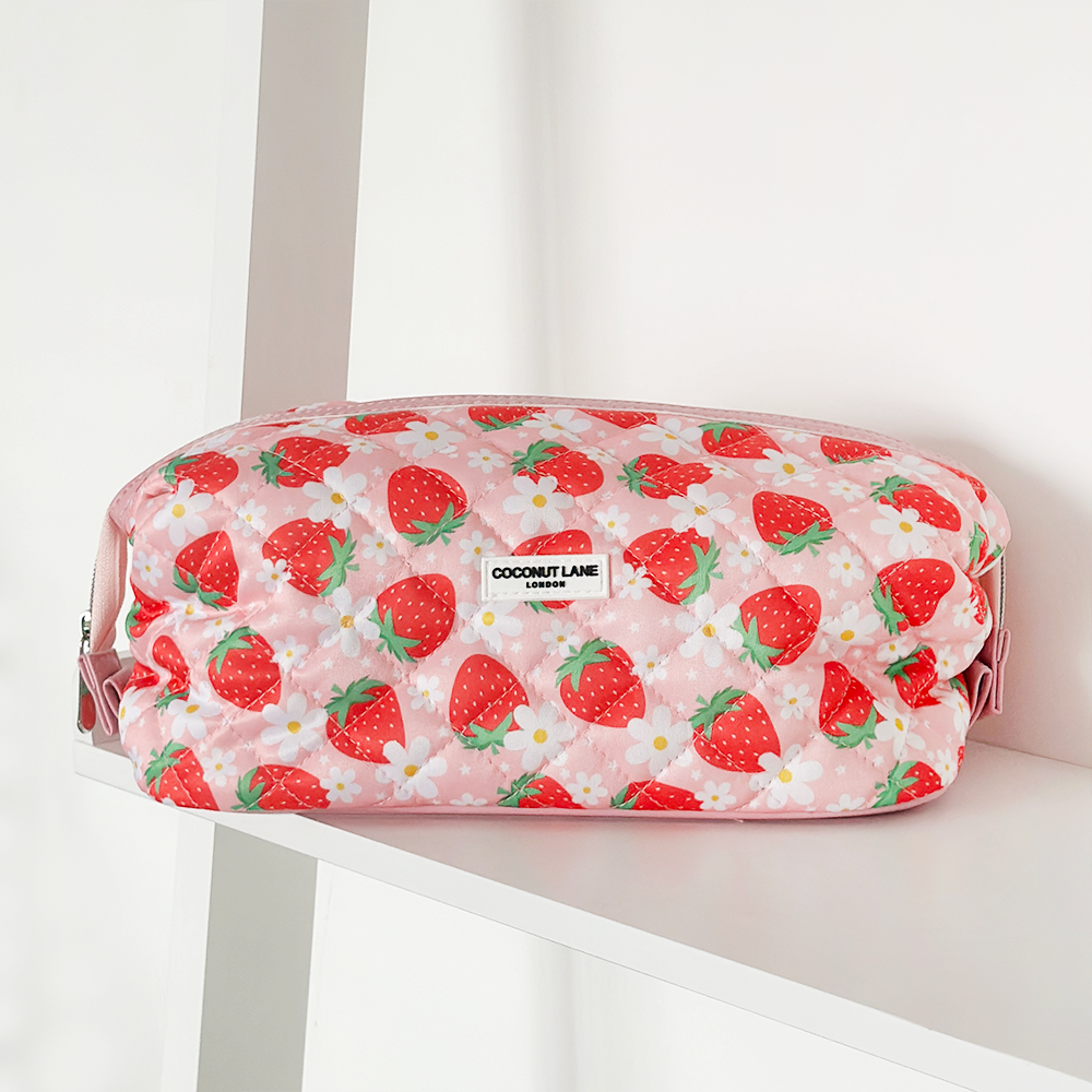 Magic Lifestyle Pouch - Quilted Berry Cute Strawberry