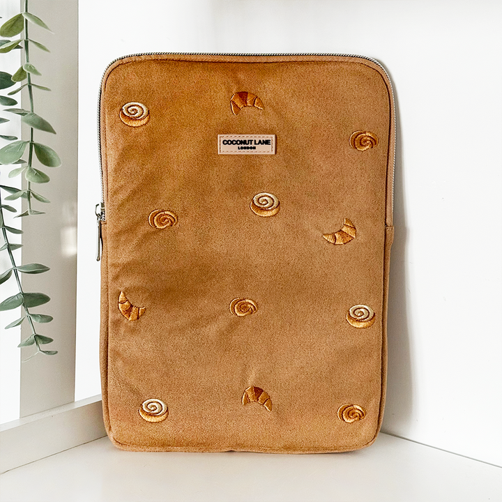 Suedette Croissant Club - iPad Sleeve