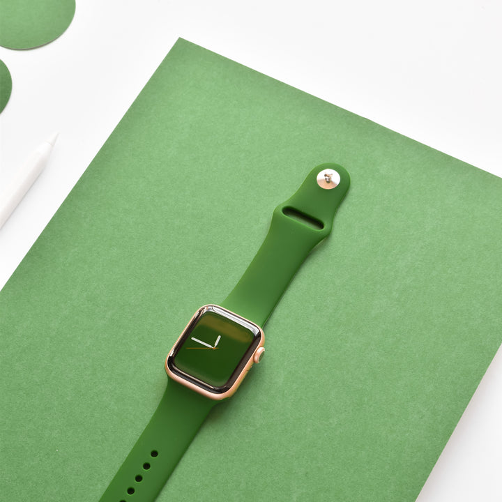 Green-apple-watch-strap-on-gold-apple-watch